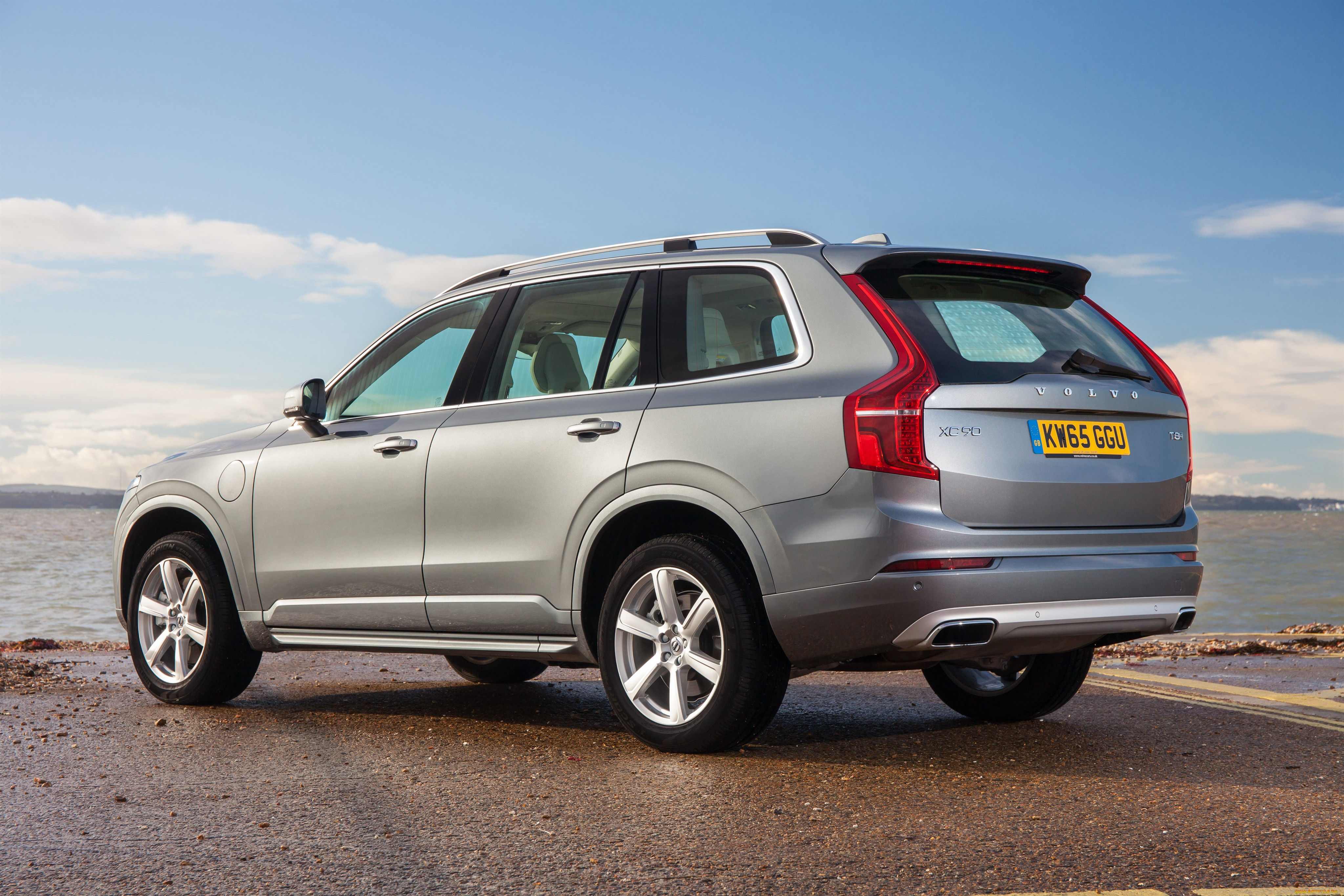 , volvo, uk-spec, momentum, xc90, t8, 2016